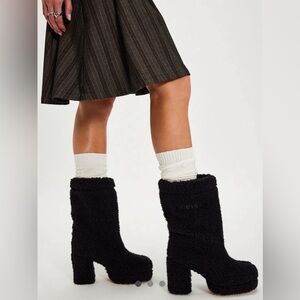 Inuikii free people Black Shearling Boots